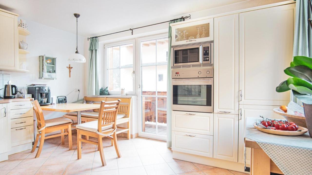Alpen Loft Apartment นอยชติฟ อิม ชตูไปทัล ภายนอก รูปภาพ